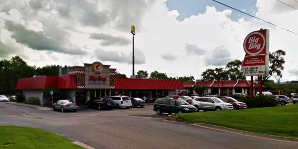Big Boy Restaurants (Elias Brothers, Elias Bros) - Stevensville - 4641 Red Arrow Hwy (newer photo)